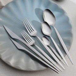 Karaca Elegance Thor V2 Platin 12 Kişilik 84 Parça Çatal Kaşık Bıçak Takımı