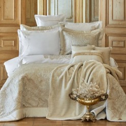 Karaca Home Venita Gold 6 Parça İpek Private Nevresim Takımı